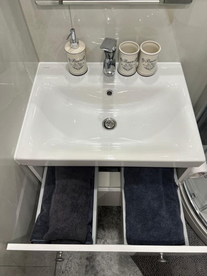 Stradinya Apartment Windawa Zewnętrze zdjęcie